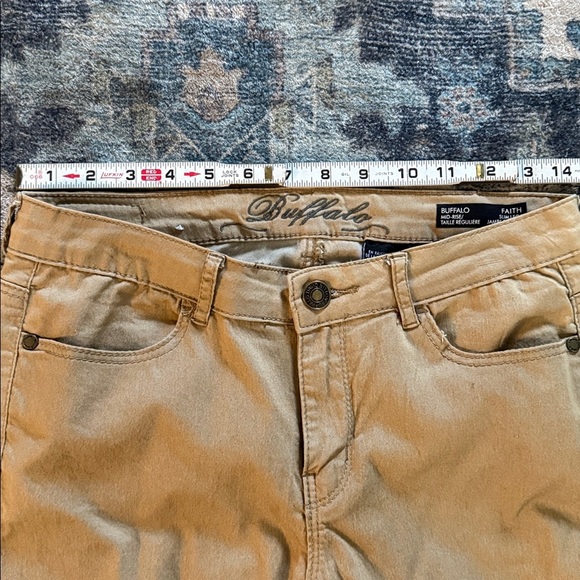 Buffalo David Bitton Mid-Rise Skinny jeans in Beige. Size 4 - Picture 6 of 10